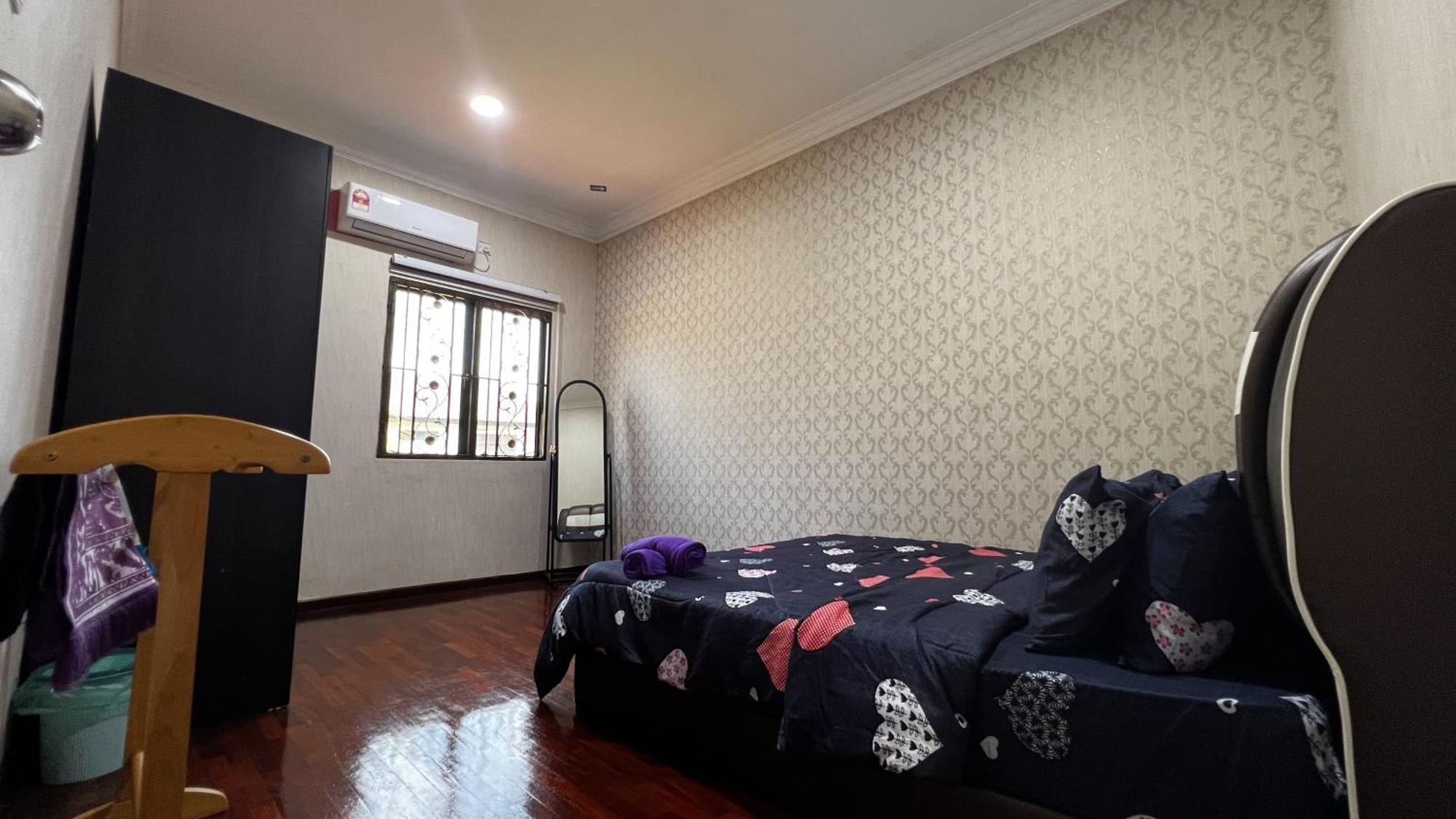 Yb Guest House 4 Bilik 5 Katil Chukai Bagian luar foto
