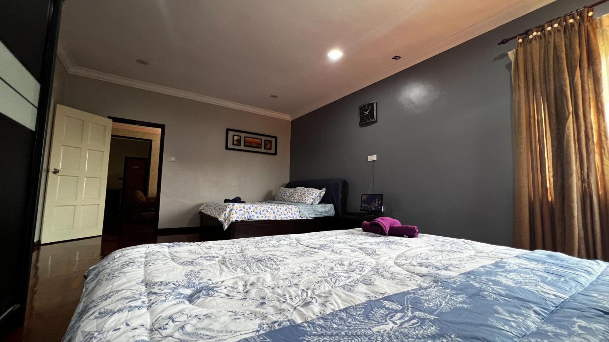 Yb Guest House 4 Bilik 5 Katil Chukai Bagian luar foto