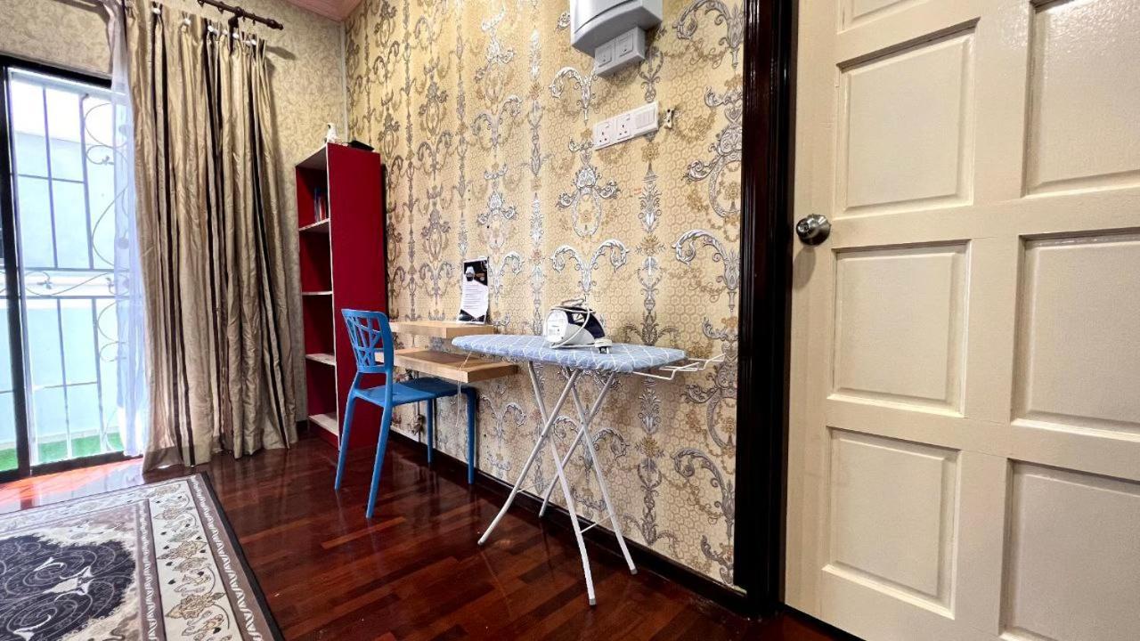 Yb Guest House 4 Bilik 5 Katil Chukai Bagian luar foto