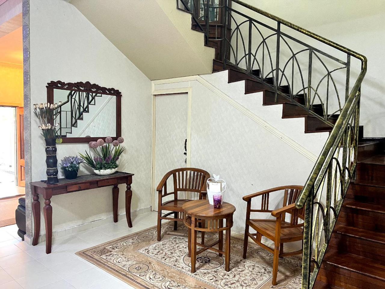 Yb Guest House 4 Bilik 5 Katil Chukai Bagian luar foto