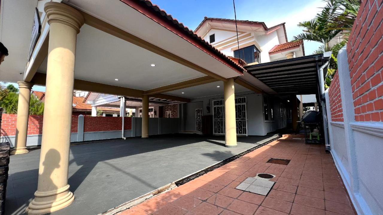 Yb Guest House 4 Bilik 5 Katil Chukai Bagian luar foto